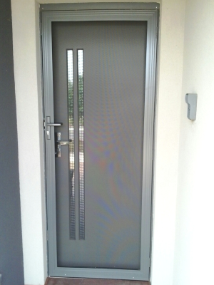 CB: 1 Clear Breeze Stainless Steel Mesh Door Woodland Grey