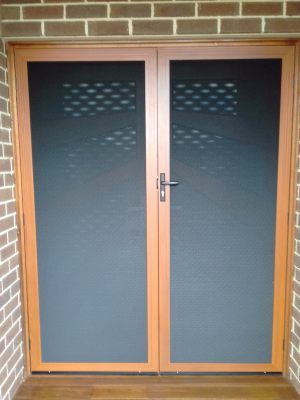 CB: 5 Clear Breeze Privacy Double Security Screen Doors