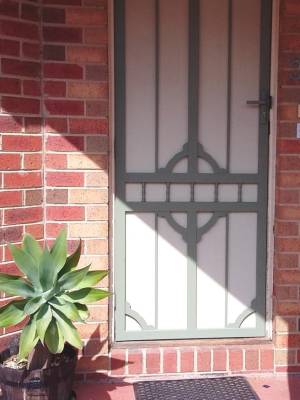 Cb: 47 Clear Breeze Steel Dalesford 1/Sb In Pale Eucalypt With Primrose Privacy Mesh. CB: 47 Clear Breeze Steel Dalesford 1/SB In Pale Eucalypt With Primrose Privacy Mesh.