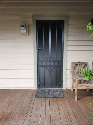 Cb: 63 Clear Breeze Steel Daylesford 1/Sb With Hi Strength Privacy Black Mesh In Monument Frame Detail. CB: 63 Clear Breeze Steel Daylesford 1/SB With Hi Strength Privacy Black Mesh In Monument Frame Detail.